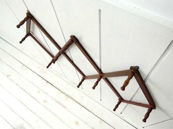 ノスタルジックな古い木製・ジャバラ式・アンティーク・ハットラック/コートフック USA