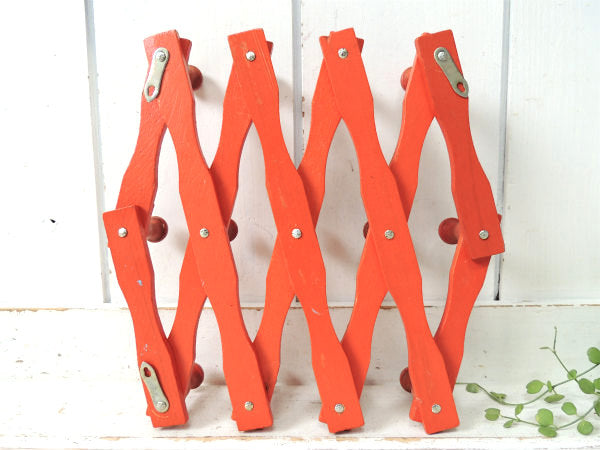 【レトロポップ】オレンジ色・木製・ジャバラ式・ヴィンテージ・ハットラック/コートフック USA