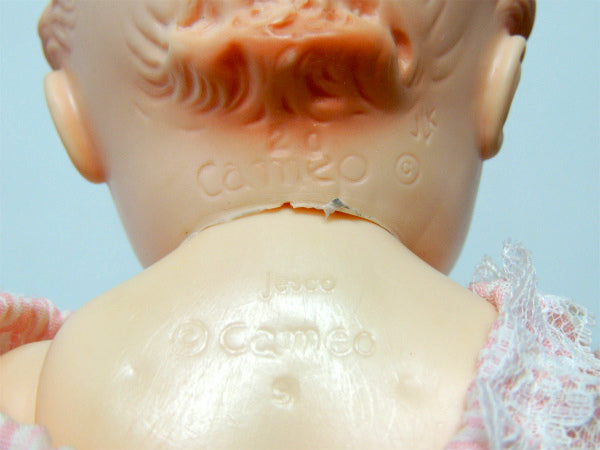 【キューピー】カメオ社・ハードタイプ・ヴィンテージ・ラバードール/人形スタンド付き USA・洋服