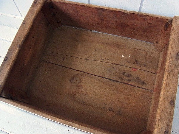 シャビーな木製・ヴィンテージ・ウッドボックス/木箱/フルーツ箱 USA