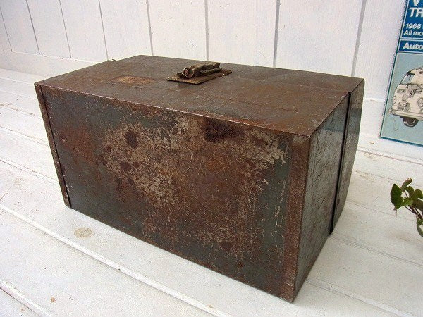 3段式のメタル製・ヴィンテージ・ツールボックス/ツールケース/工具箱 USA