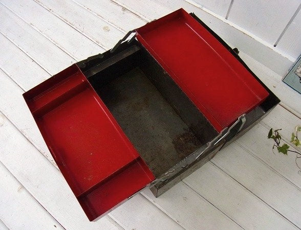 3段式のメタル製・ヴィンテージ・ツールボックス/ツールケース/工具箱 USA