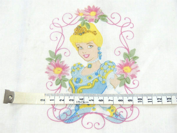 【ディズニープリンセス】白雪姫&シンデレラ&ベル・ベビーサイズ・ユーズドシーツ(ボックス)