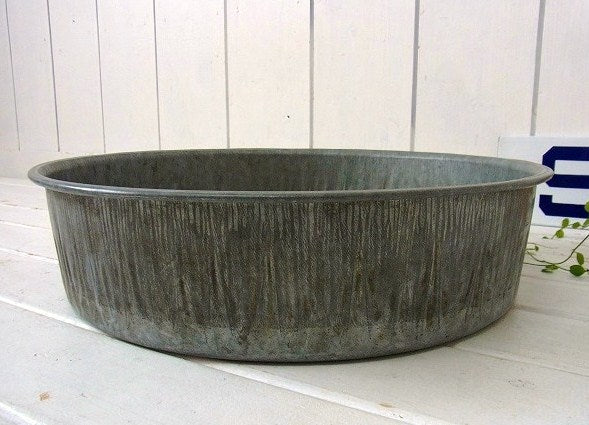 ブリキ製・ヴィンテージ・タライ/たらい USA