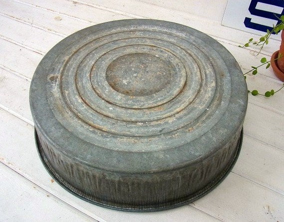 ブリキ製・ヴィンテージ・タライ/たらい USA