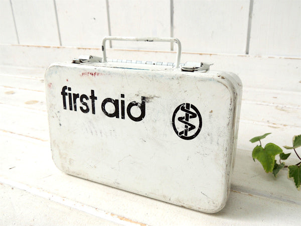【FIRST AID KIT・ファーストエイド】メタル製・ヴィンテージ・救急箱セット・ハサミ