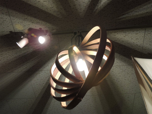 Avis Design カリフォルニア 6連 ペンダントランプ 木製 照明 ライト フープランプ インテリア USA