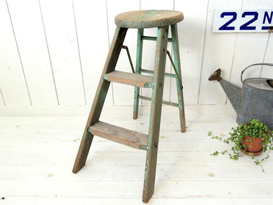 USA!ミントグリーン色・シャビーな木製・アンティーク・OLDステップラダー/脚立