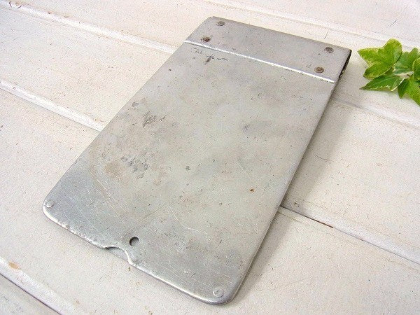 メタル製・小さなヴィンテージ・クリップボード/バインダー/メモ帳ホルダー USA