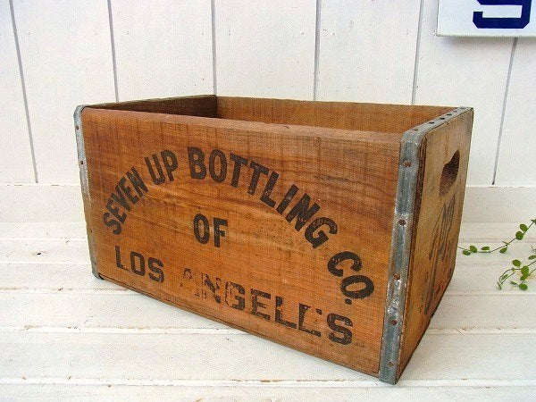 【7UP】セブンアップ・ドリンクのヴィンテージ・ウッドボックス/木箱 USA