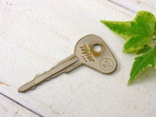 【Taylor U.S.A.】アメリカ・ビンテージ・鍵・自動車キー・USA