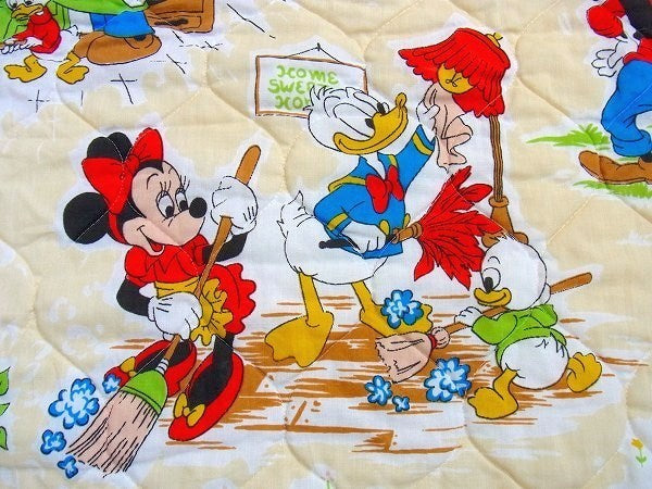 【ミッキー&フレンズ】レトロなミッキーのヴィンテージ・ベッドスプレッド/ベッドカバー　USA