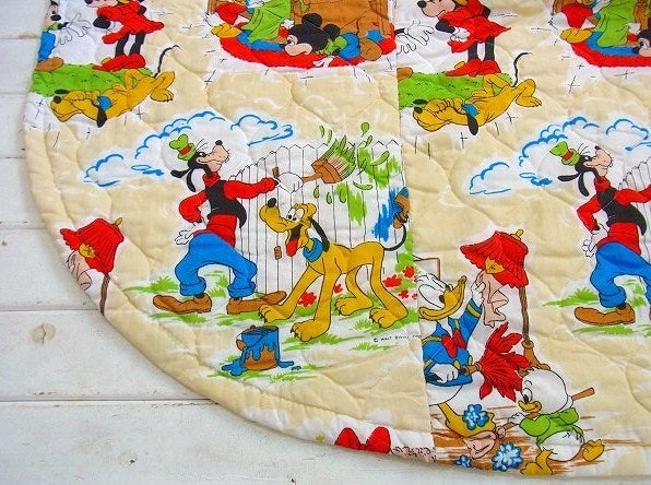 【ミッキー&フレンズ】レトロなミッキーのヴィンテージ・ベッドスプレッド/ベッドカバー　USA