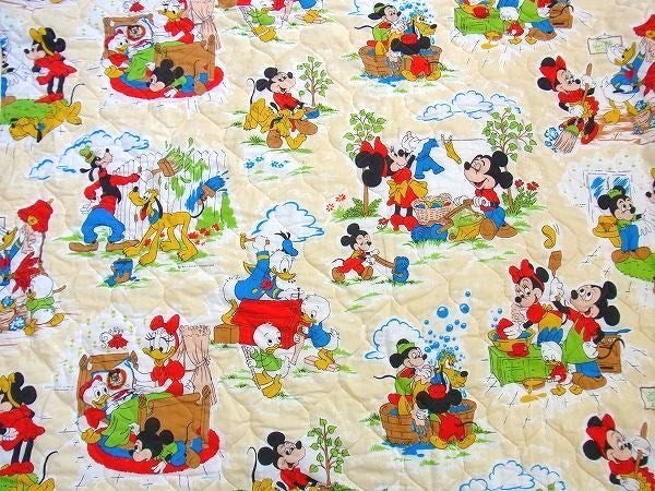 【ミッキー&フレンズ】レトロなミッキーのヴィンテージ・ベッドスプレッド/ベッドカバー　USA