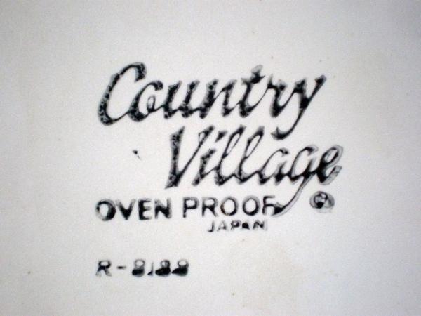 1970年代 Countey Village キュート 絵柄の可愛い・おうち柄・アンティーク・陶器製・ポット・ティーポット OVEN PROOF