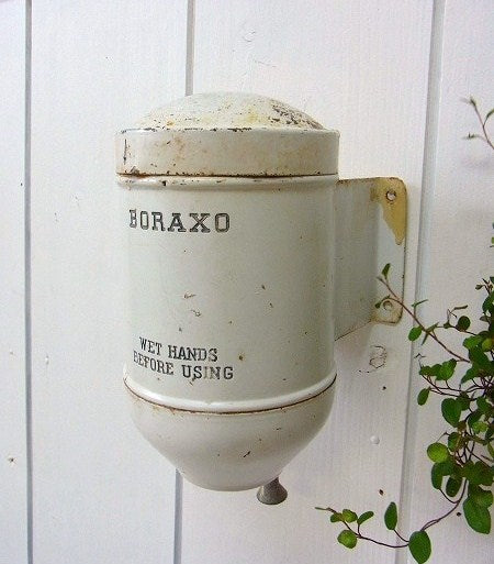 【BORAXO】ホーロー製・アンティーク・ソープディスペンサー　USA