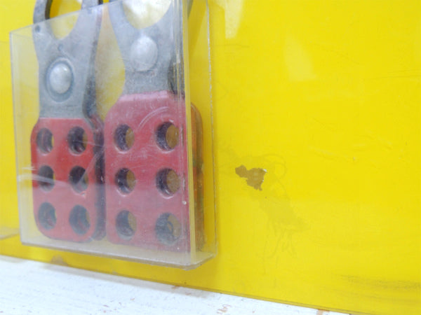 US 工業系・LOCKOUT STATION マスターロック・壁掛け式・ヴィンテージ・工具 ケース 看板 ガレージ雑貨