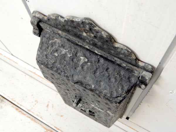 ノスタルジック・黒色・メタル製・小窓付き・アンティーク・メールボックス・郵便受け・ポスト US