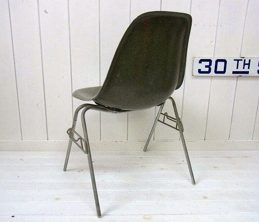 【ハーマンミラー】イームズ・シェルサイドチェア・FRP・ダークグリーン　USA