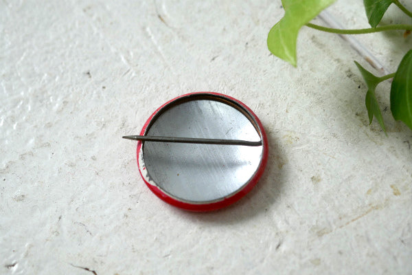 レッド×ホワイト DAY 5 CLUB ヴィンテージ・メンバー・缶バッジ USA アクセサリー