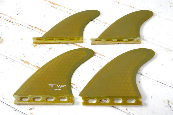 タイラー・ウォーレン・4FIN トゥルーアームス・クワッドフィン&パタゴニア限定ステッカー付き