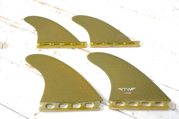 タイラー・ウォーレン・4FIN トゥルーアームス・クワッドフィン&パタゴニア限定ステッカー付き