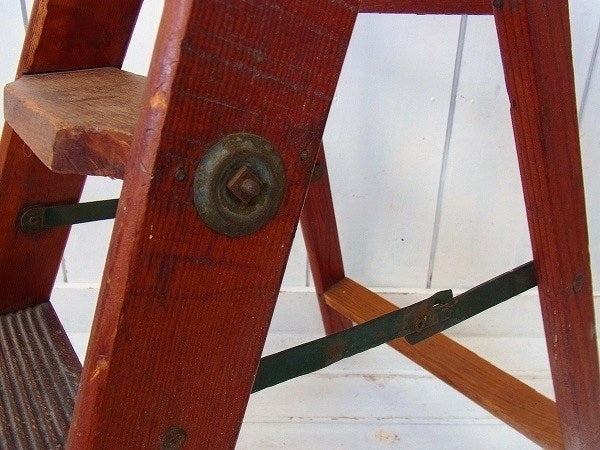 古い木製のアンティーク・ステップラダー/脚立　USA