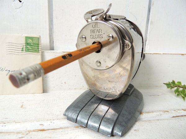 【BOSTON/チャンピオン】ボストン・1つ穴タイプ・ペンシルシャープナー/鉛筆削り/木製ハンドル