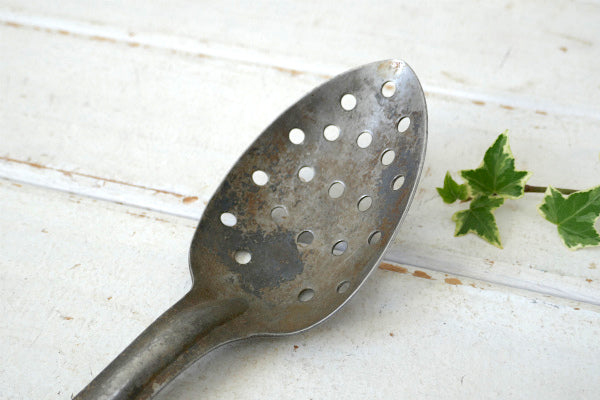 Medco スチール製 シャビー ヴィンテージ 穴あき スプーン アウトドア キャンプ アメリカ