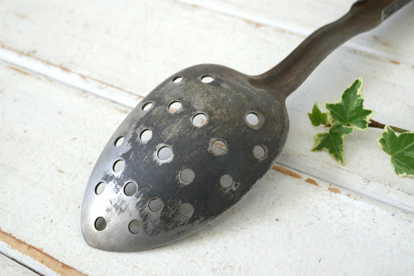 Medco スチール製 シャビー ヴィンテージ 穴あき スプーン アウトドア キャンプ アメリカ
