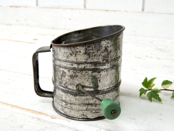 小さくて可愛いサイズ・ミントグリーン・木製ハンドル・アンティーク・シフター・粉ふるい・キッチン雑貨