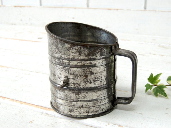 小さくて可愛いサイズ・ミントグリーン・木製ハンドル・アンティーク・シフター・粉ふるい・キッチン雑貨