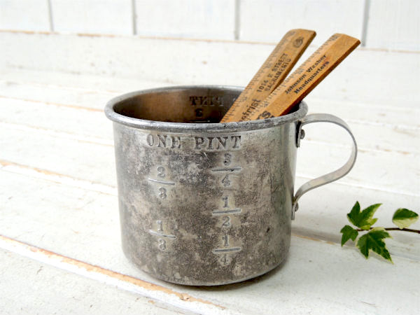 【ONE PINT】アルミ製 ヴィンテージ メジャーリングカップ　計量カップ キッチン雑貨