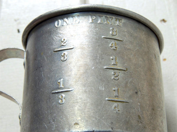 【ONE PINT】アルミ製 ヴィンテージ メジャーリングカップ　計量カップ キッチン雑貨