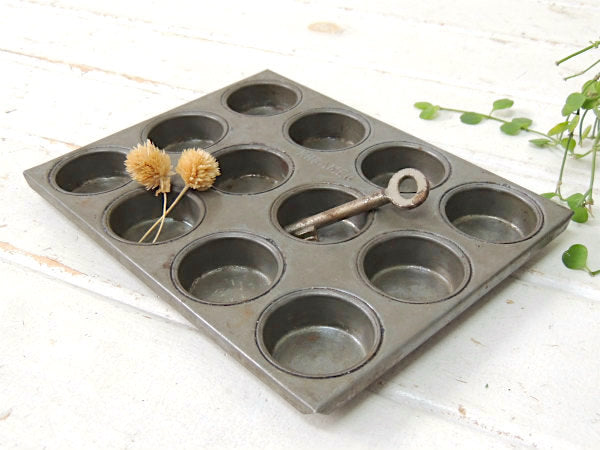 KREAMER ティン製・アンティーク・カップケーキ&マフィンモールド・菓子型・12穴 USA