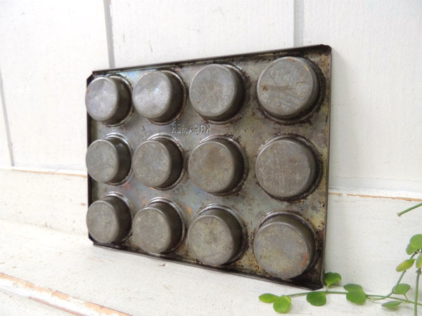 KREAMER ティン製・アンティーク・カップケーキ&マフィンモールド・菓子型・12穴 USA