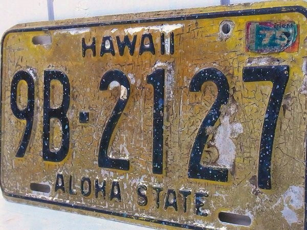 【HAWAII】ハワイ州・イエロー・ヴィンテージ・ナンバープレート/カーライセンスプレート USA