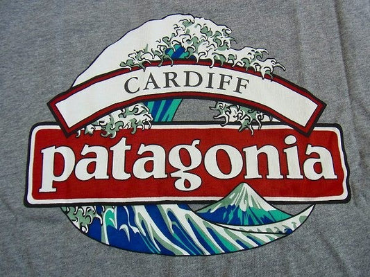 【Patagonia】パタゴニア・カーディフ限定・北斎WAVE・Tシャツ&ステッカーetc1枚付き