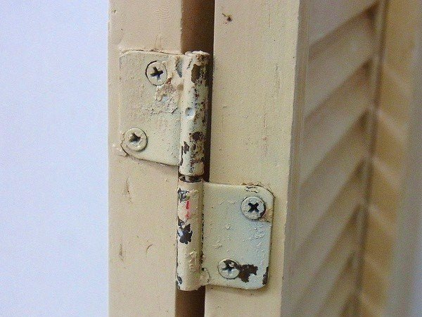 クリーム色の木製・アンティーク・ルーバー/ヴォレー/シャッター/建具　USA