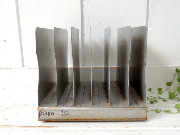 【シルバーグレー】仕切り・メタル製・ヴィンテージ・書類スタンド/ブックスタンド