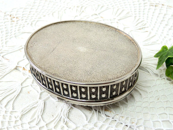 シルバープレート・オーバル型・ヴィンテージ・ジュエリーボックス・宝石箱・アクセサリーケース USA