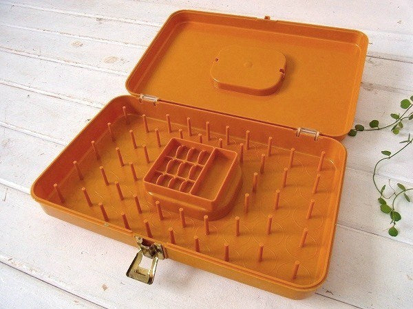 【WILSON】山吹色・ヴィンテージ・糸巻き収納ケース/スプールホルダー USA