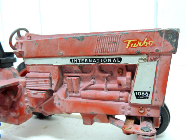 【ERTL・アイオワ・1066】1945s~レッド×トラクター・ヴィンテージ・ブリキ自動車・ミニカー