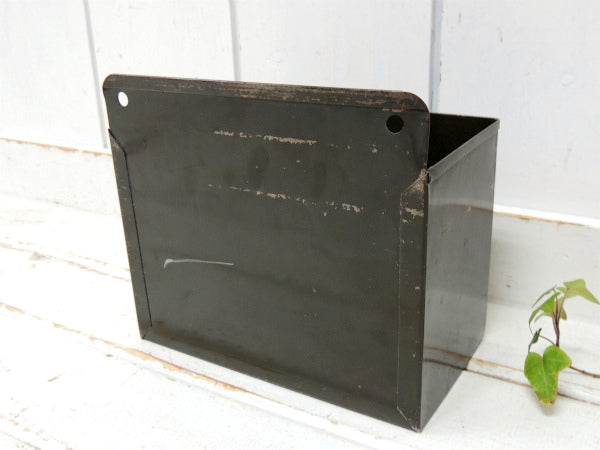 【COLE】カーキ色・透かし模様・仕切り付き・ヴィンテージ・ウォールトレイ/書類ケース USA