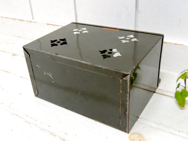 【COLE】カーキ色・透かし模様・仕切り付き・ヴィンテージ・ウォールトレイ/書類ケース USA