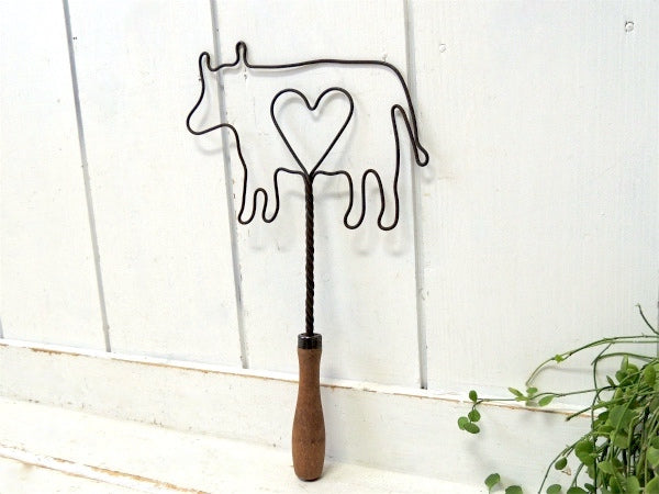 牛 COW・シャビー・アイアン×木製 ハンドル・ヴィンテージ・布団たたき・カーペットビーター USA