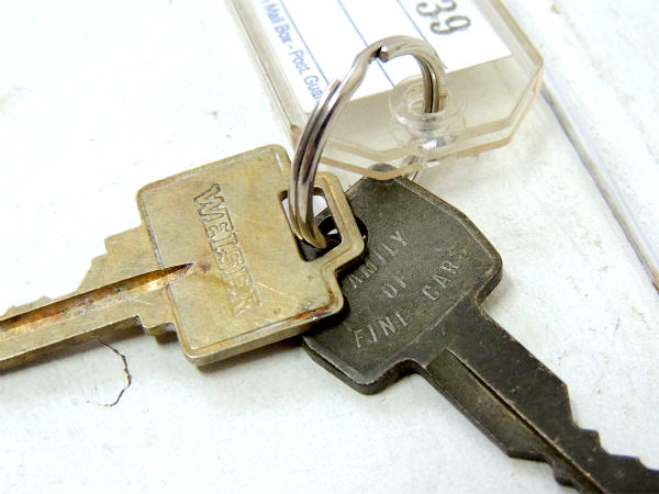 【フォード・CALIFORNIA】ネームキーホルダー・USA・ビンテージ・鍵2本・アドバタイジング