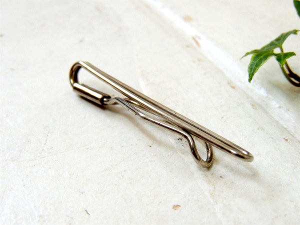 シンプルデザイン・ダブルライン アンティーク&ヴィンテージ・シンプル・タイピン・シルバー色・USA