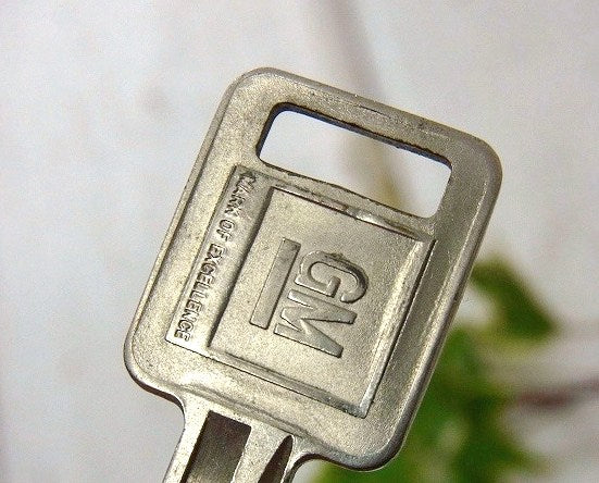 【GM/ゼネラルモーターズ】鍵・ アメリカ・ビンテージ・自動車キー・USA