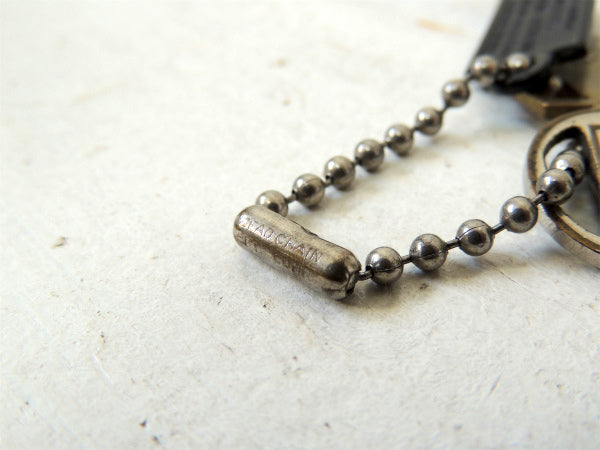 【1960's・ニューヨーク】ナンバープレート型・ビンテージ・キーホルダー・鍵2本付き・キャデラック